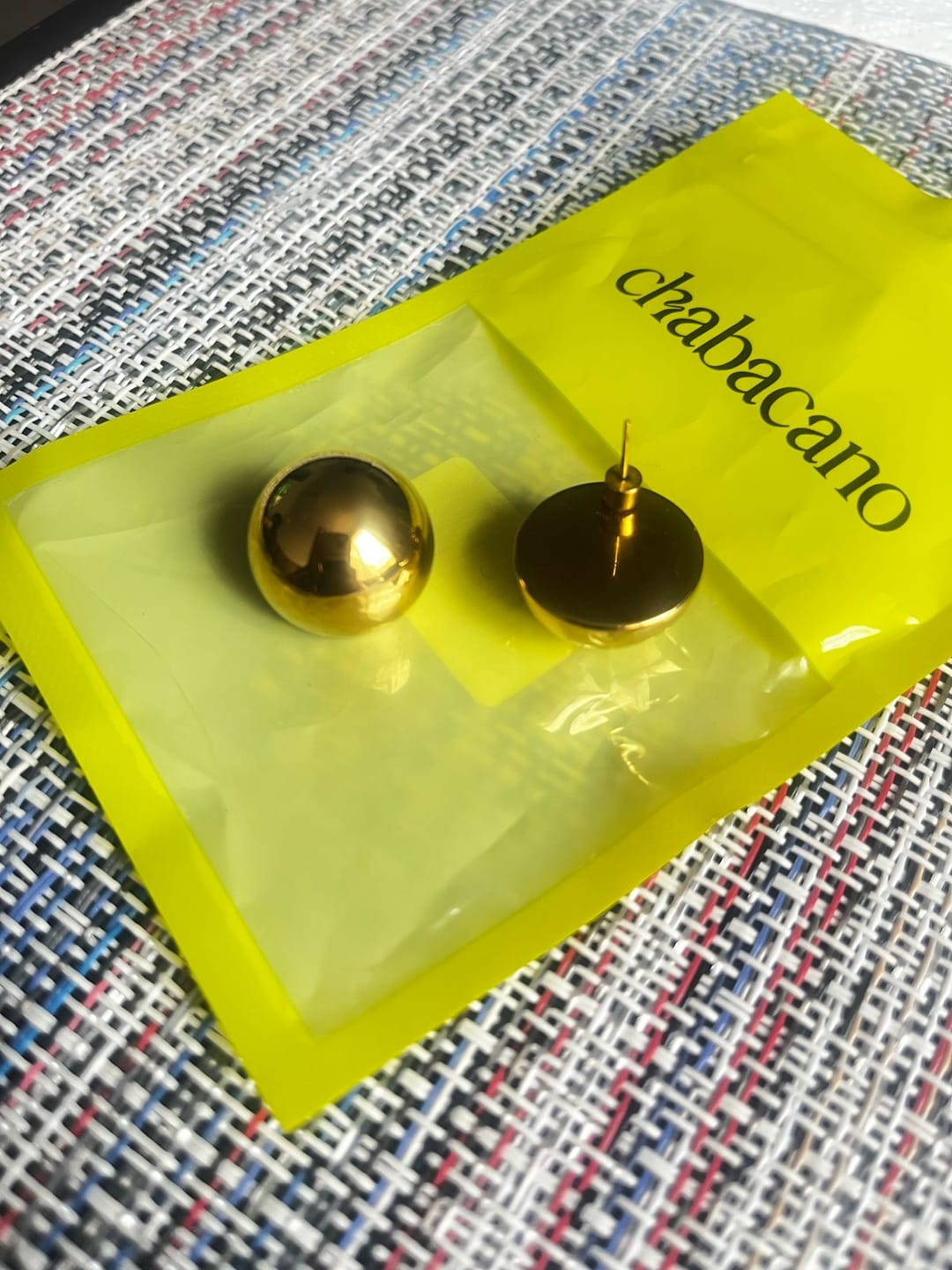 Customer photo review of Aretes Nidra