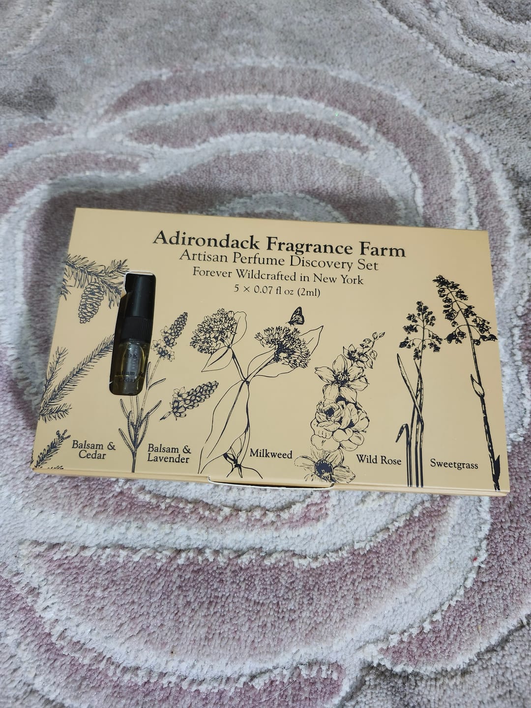 Customer photo review of Artisan Perfume Spray Discovery Set 0.07 oz x 5
