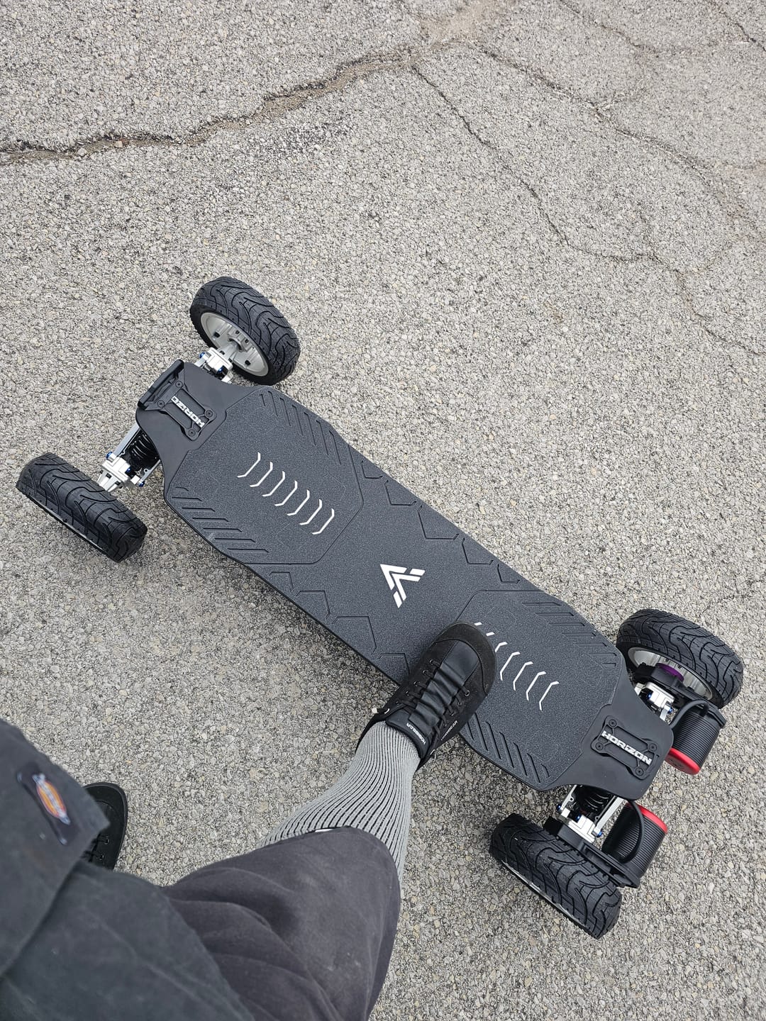 Customer photo review of Acedeck® Horizon Electric Skateboard-Flash Sale