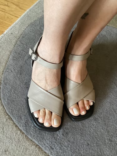 Customer photo review of Daphne Beige