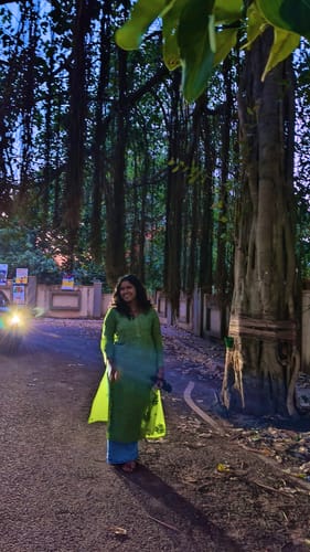 Customer photo review of Hoor Olive Viscose Georgette Kurta
