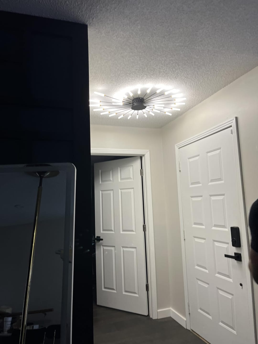 Customer photo review of WOMO Firework Sunburst Flush Mount Ceiling Light-WM1001
