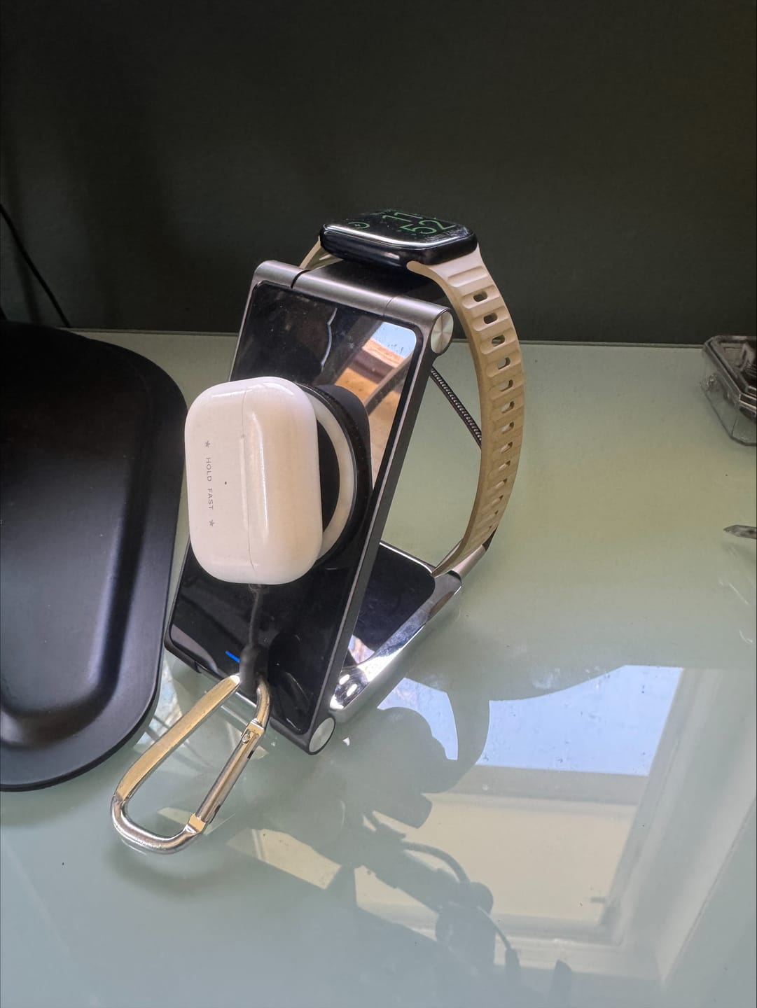 Customer photo review of PASSPORT - WIRELESS CHARGING STATION