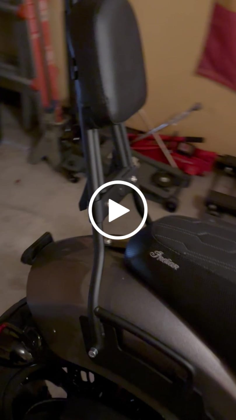 Customer video review of Viking Iron Born Plain Leather Short Motorcycle Backrest Pad for Indian Foldable Sissy Bar