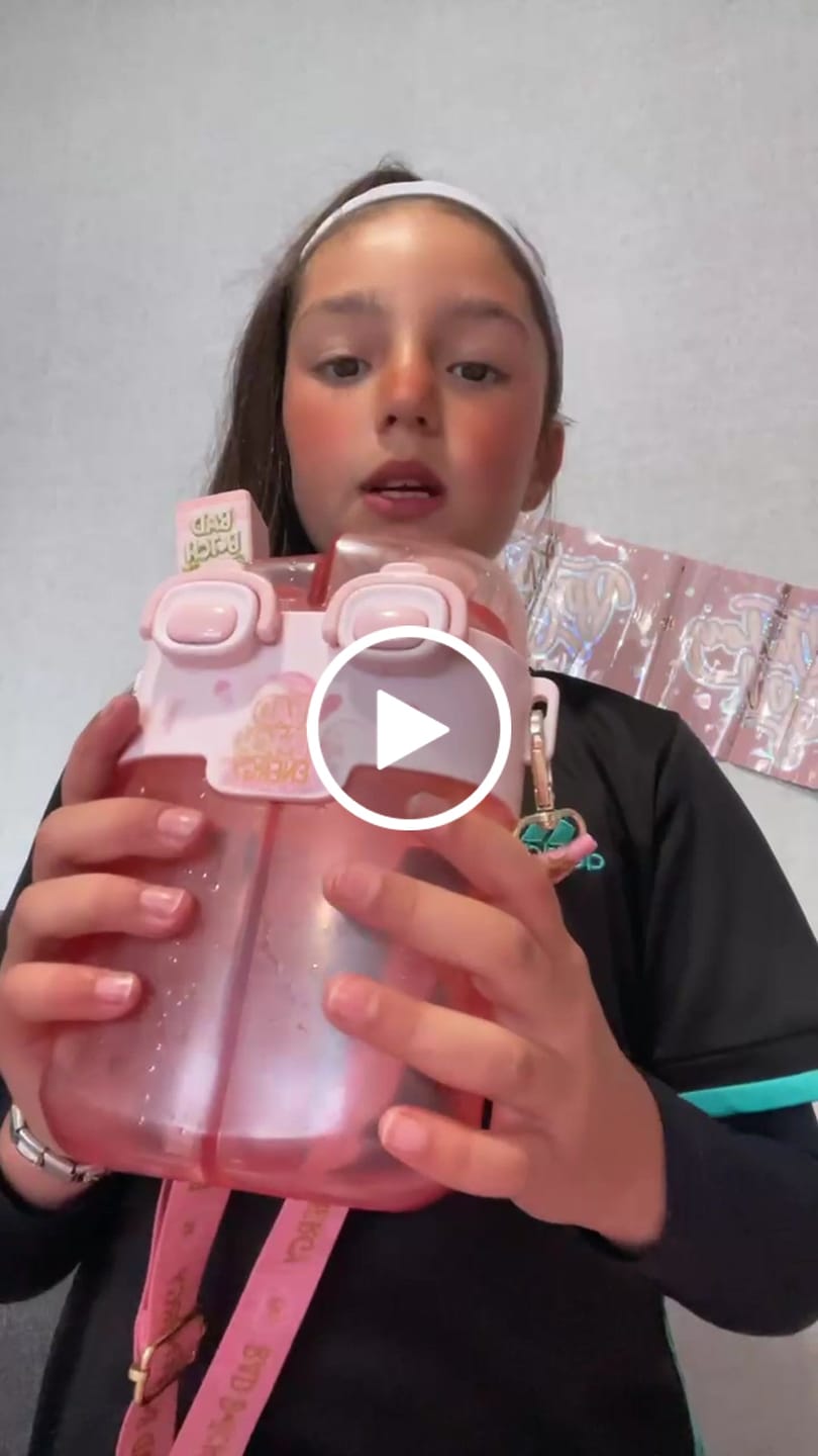Customer video review of P. Louise Right Next To You Duo Bad Bitch Water Bottle - 780ml