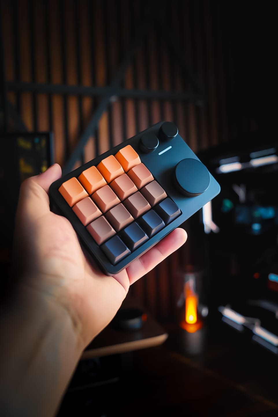 Customer photo review of KiiBOOM Cybrix 16