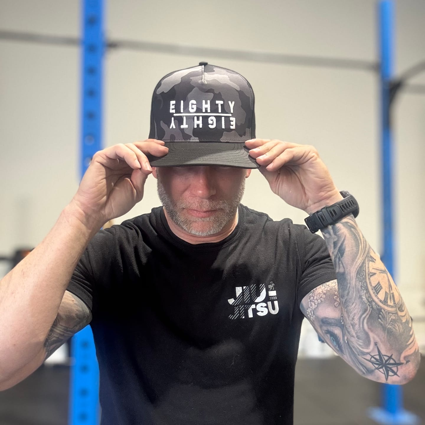 Customer photo review of 80Eighty® Mirror Hat