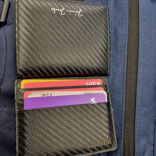 Customer photo review of Flap Boy - Magic Wallet with Coin Pocket