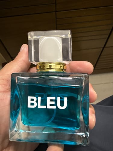 Customer photo review of Bleu De Zing
