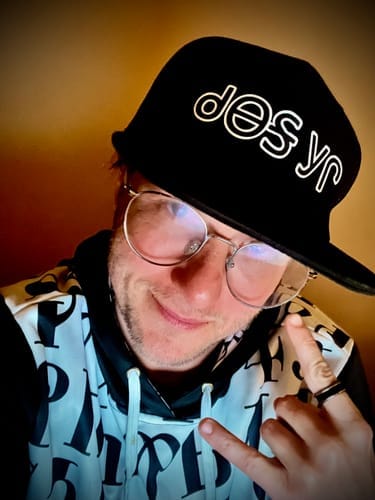 Customer photo review of Custom White 3D Puff Embroidery Flat Embroidery Flat Eaves Sport Baseball Cap Design for Men/Women/Youth