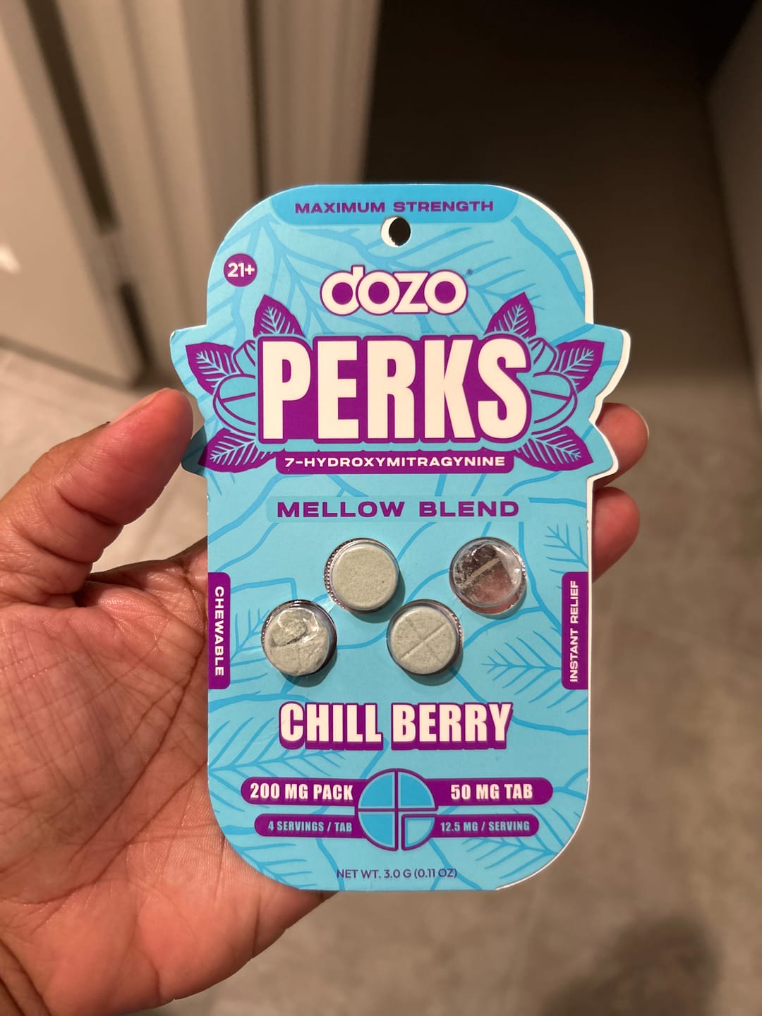 Customer photo review of 4ct 50mg Dozo PERKS 7-HYDROXYMITRAGYNINE | CHILL BERRY (MELLOW BLEND)