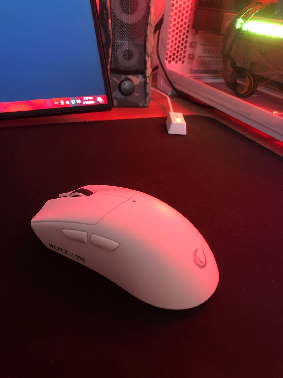 Customer photo review of Blitz Ultimate 8K Kablosuz Oyuncu Mouse - Beyaz