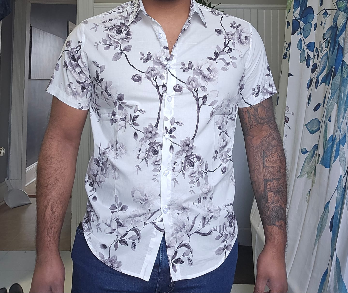 Customer photo review of Men's Floral White Beach Hawaiian Shirt