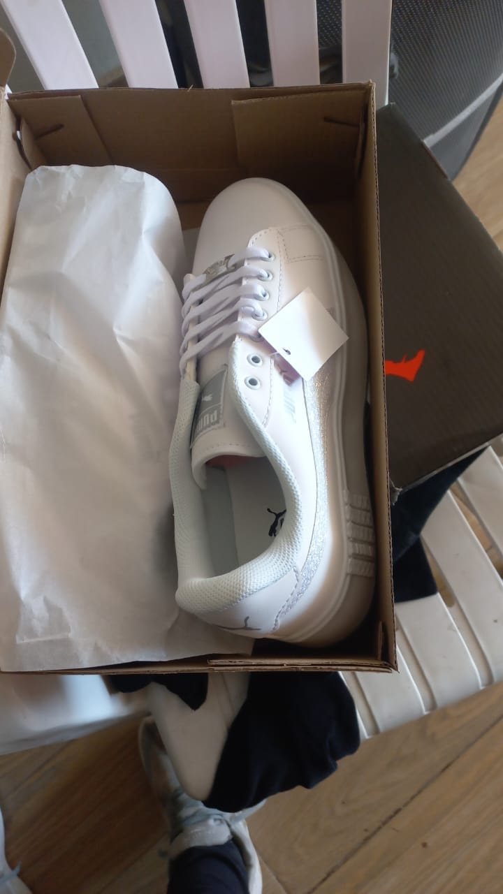 Customer photo review of Tenis Retro 4 Blanco Azul