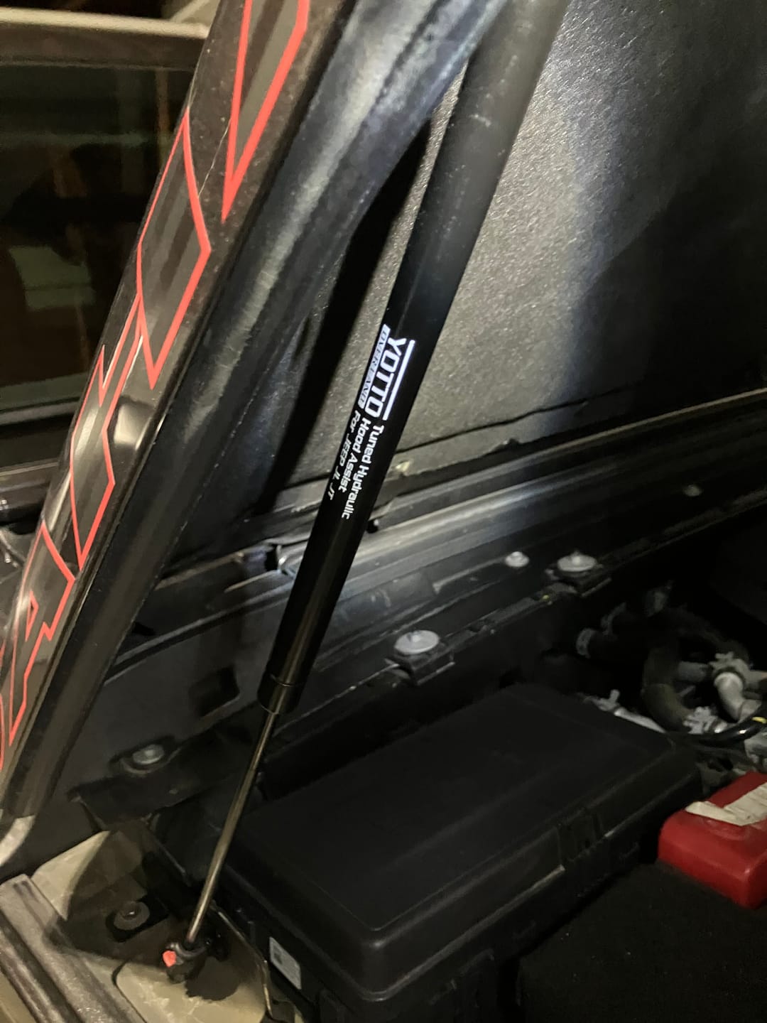 Customer photo review of Beefy Hydraulic Hood QuickLift for JL & JT