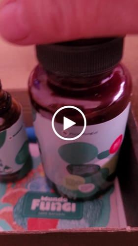 Customer video review of Melena de León Cápsulas + Gotas - Extracto Ultra Concentrado