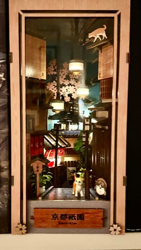 Customer photo review of Kyoto Gion Book Nook | Anavrin