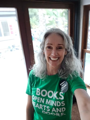 Customer photo review of Books Open Minds Unisex Premium T-Shirt