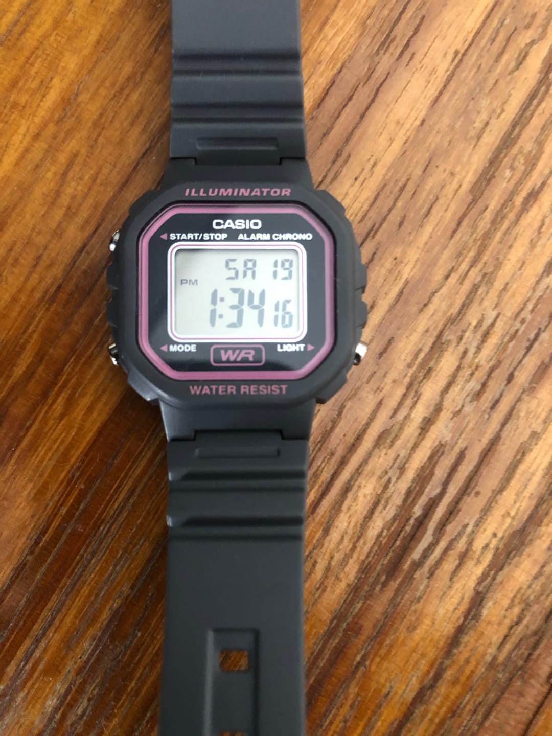 Customer photo review of Reloj Casio Vintage LA-20WH-8ADF Gris Rosado