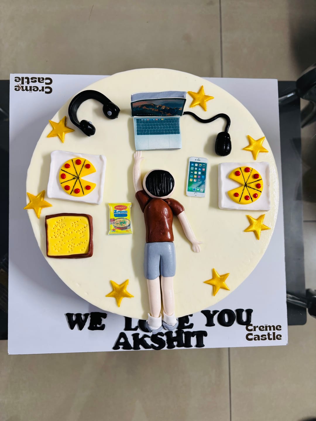 Customer photo review of Lazy laptop lover cake