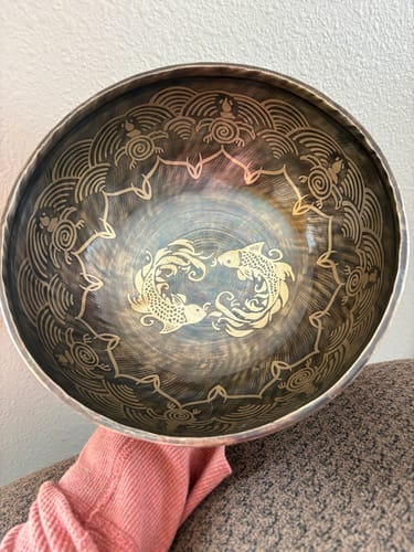 Customer photo review of Koi Fish Singing Bowl for Harmony & Abundance