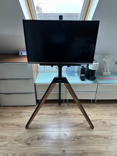 Customer photo review of Picasso FT65 TV Stand