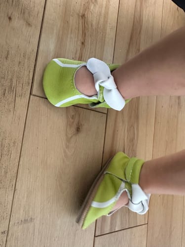 Customer photo review of Tennis Match Knotted Bow Baby Shoe