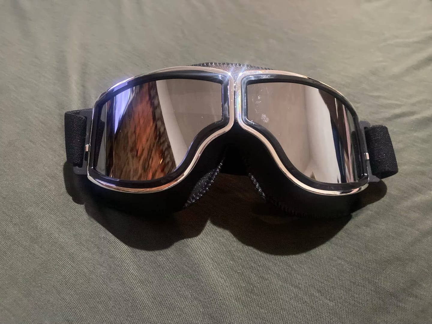 Customer photo review of Vintage Leder Motorradbrille – RiderEdge