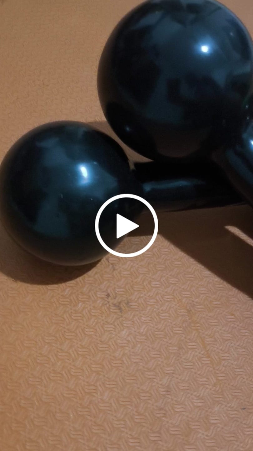 Customer video review of Halter Bola Emborrachado