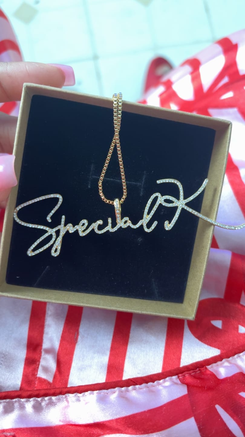 Customer photo review of Free Luxe Crystal Custom Pendant Necklace