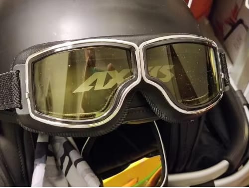 Customer photo review of Vintage Leder Motorradbrille – RiderEdge