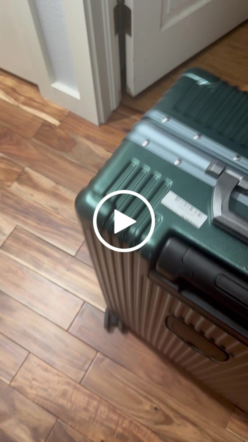 Customer video review of Check-In Medium: All-In-One 24"