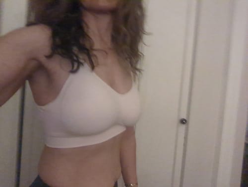 Customer photo review of HuggerARIA