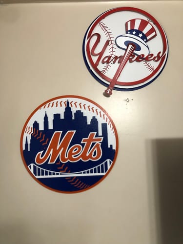 Customer photo review of New York Mets Crest 3D Vintage Metal Wall Art