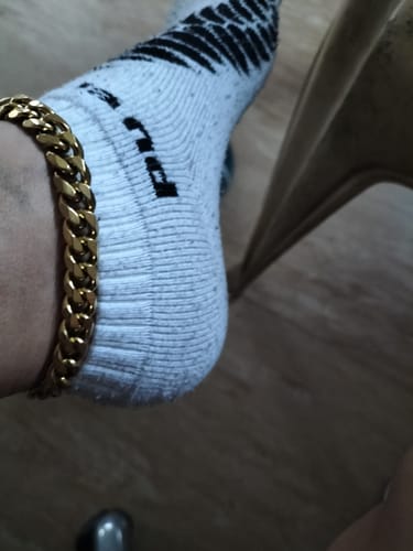 Customer photo review of 18k Gold Cuban Link Chain