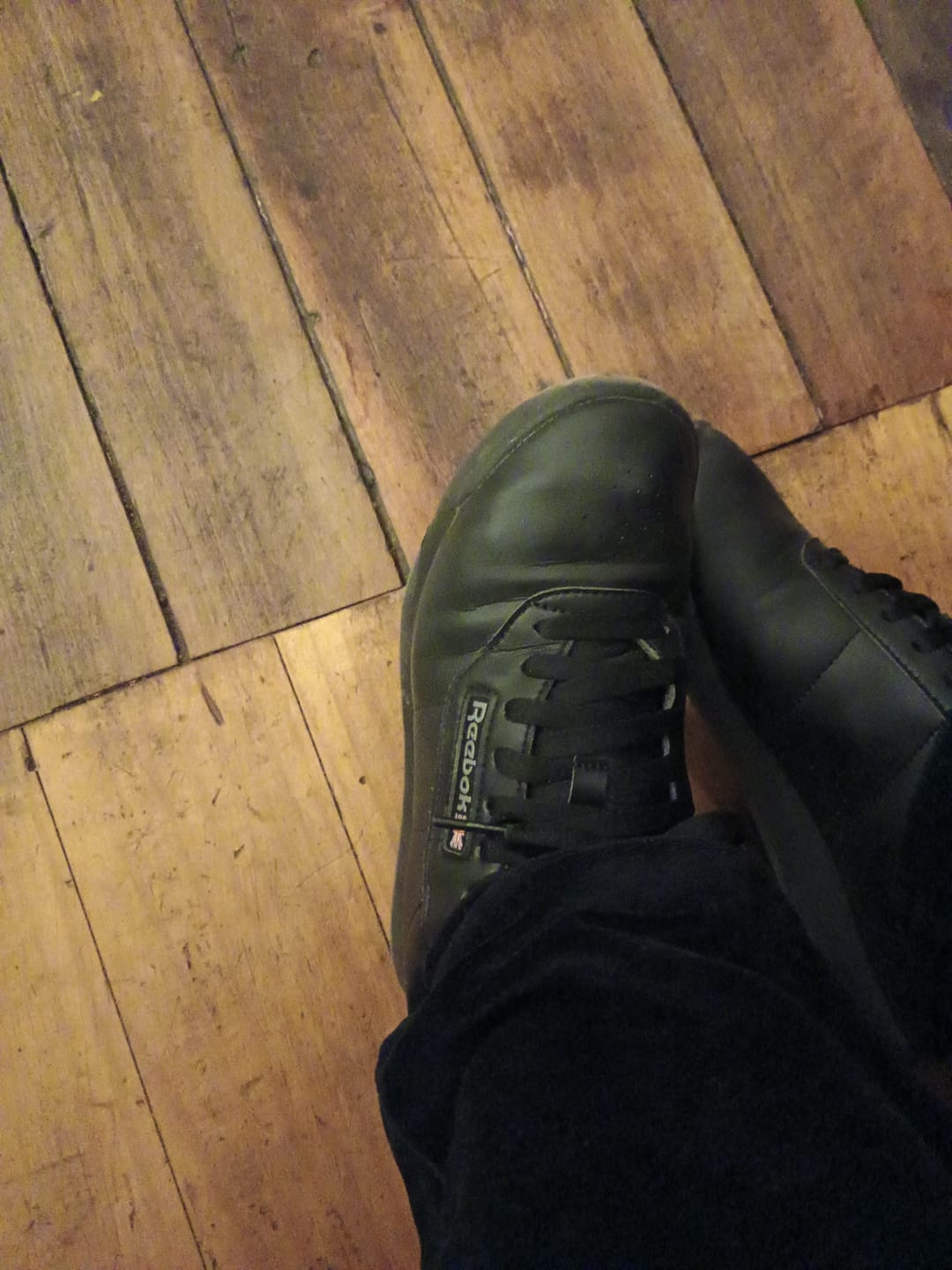 Customer photo review of Zapatilla Reebok Princess Mujer Mono Negro