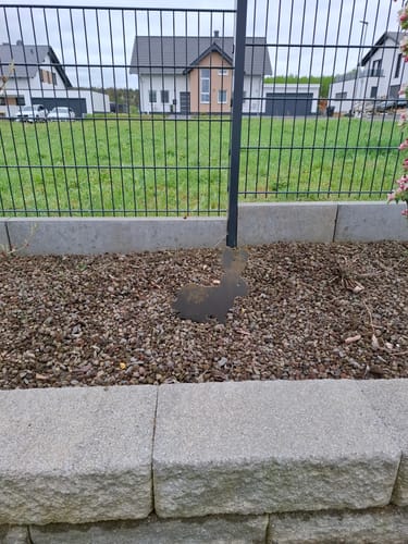 Customer photo review of Gartenstecker Osterhase sitzend