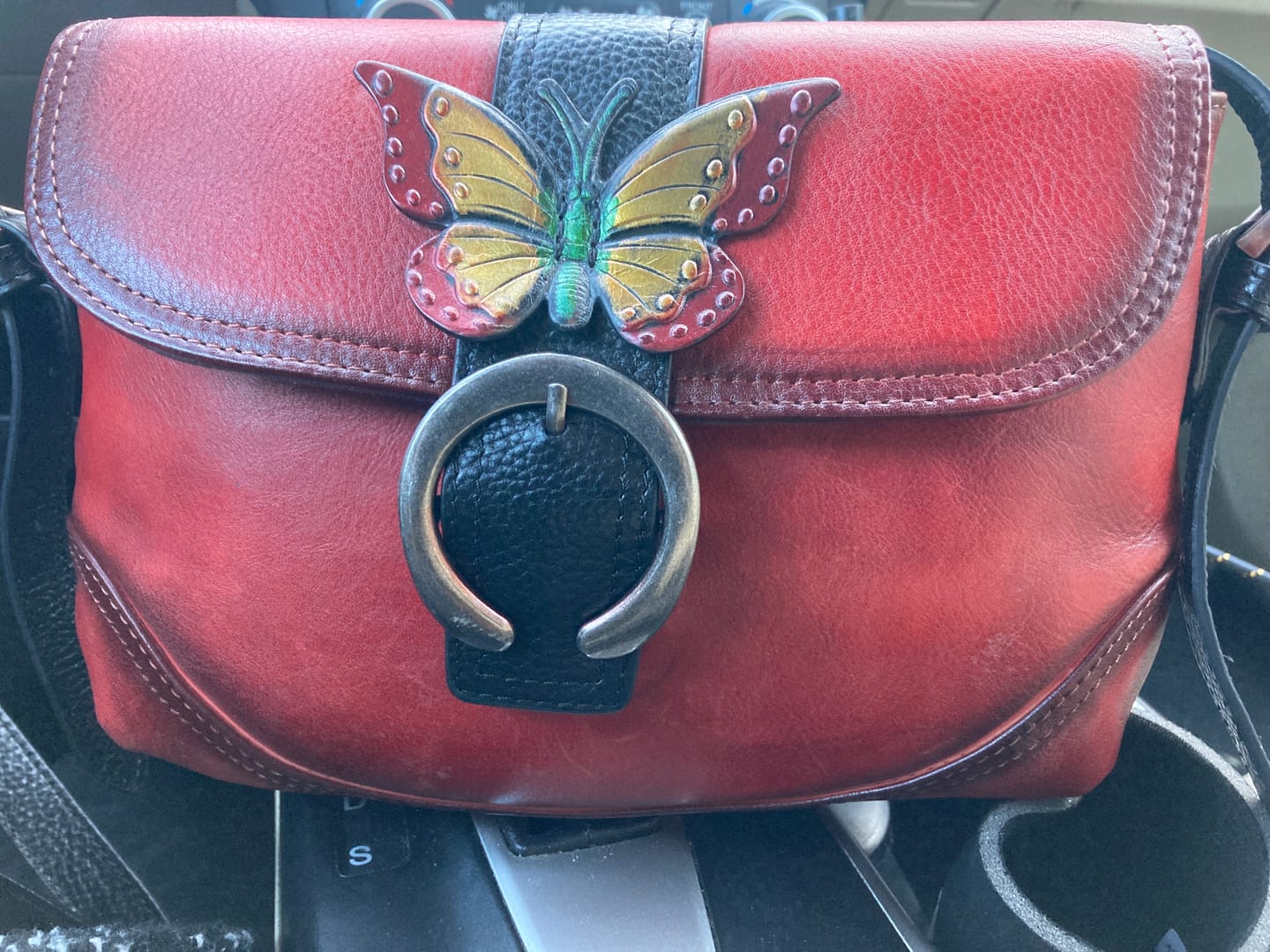Customer photo review of Vintage Handmade Soft Butterfly Durable Handbag