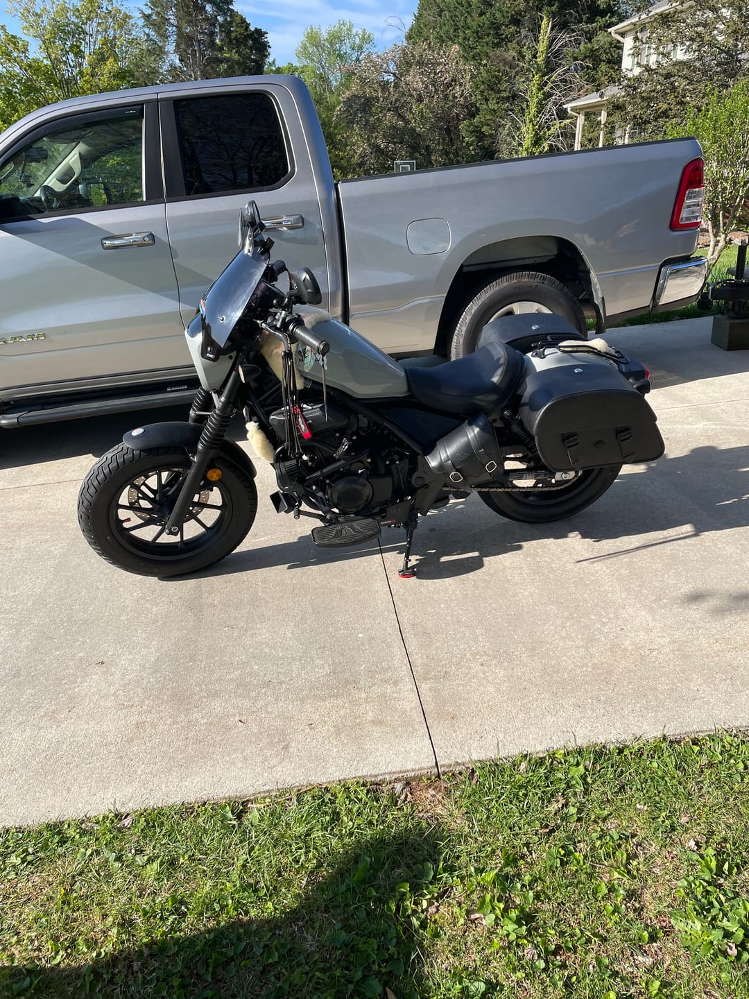 Customer photo review of 32L - Baelor Large Hard Mount Shock Cutout Honda Rebel 500 Saddlebags