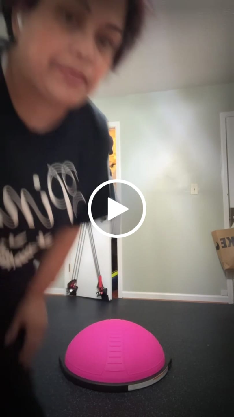Customer video review of BOSU® Helm (Push Up Bar)