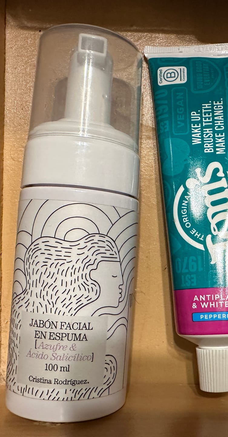 Customer photo review of Jabón Facial Espuma con Azufre & Ácido Salicílico