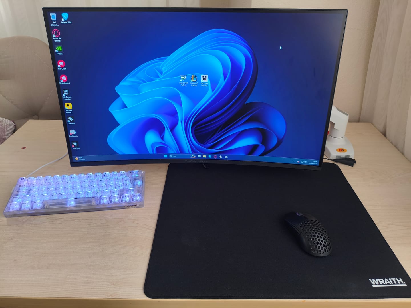Customer photo review of Wraith Litepad Mousepad