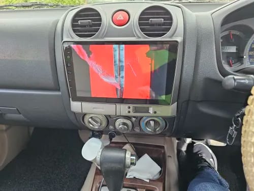 Customer photo review of 9" Isuzu D-MAX 07'- 11' Head Unit Upgrade Kit