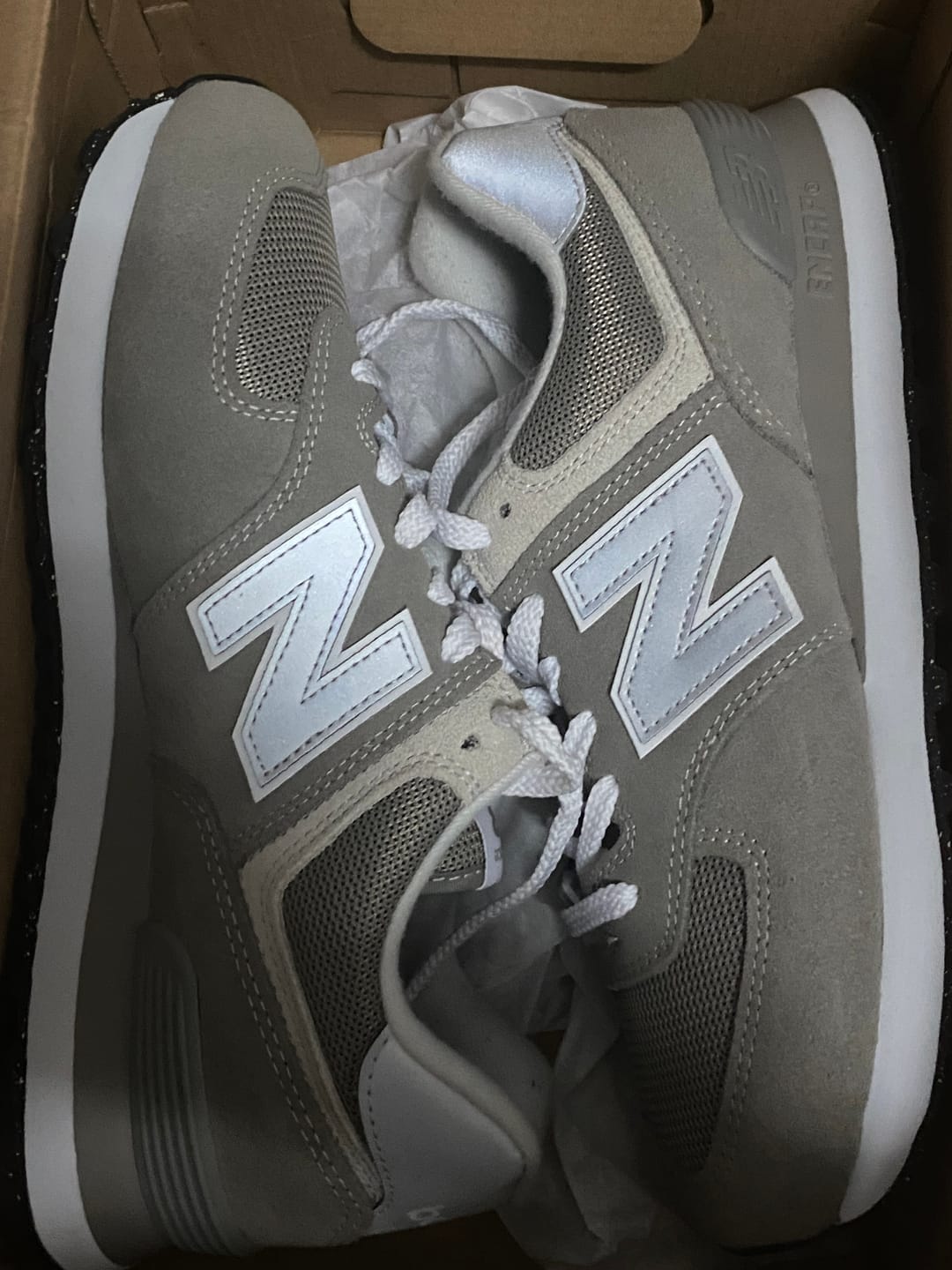 Customer photo review of Zapatilla New Balance 574 Hombre Gris