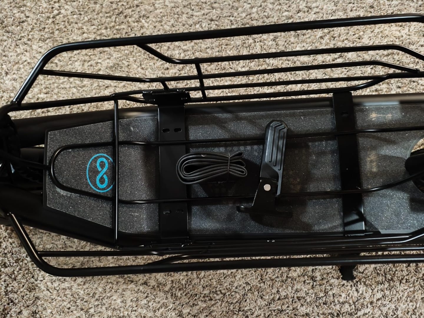 Customer photo review of Gyroor C1S Electric Scooter with Removable Basket - 800W(Peak) Motor, 18.6 MPH