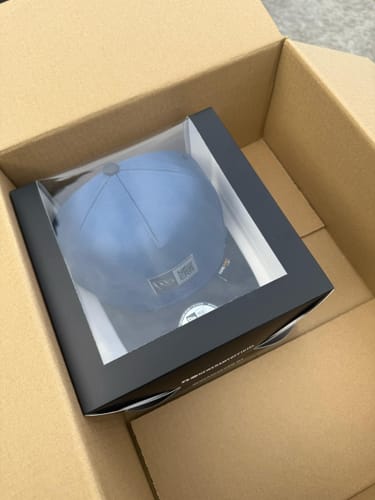 Customer photo review of New Era Gift Box
