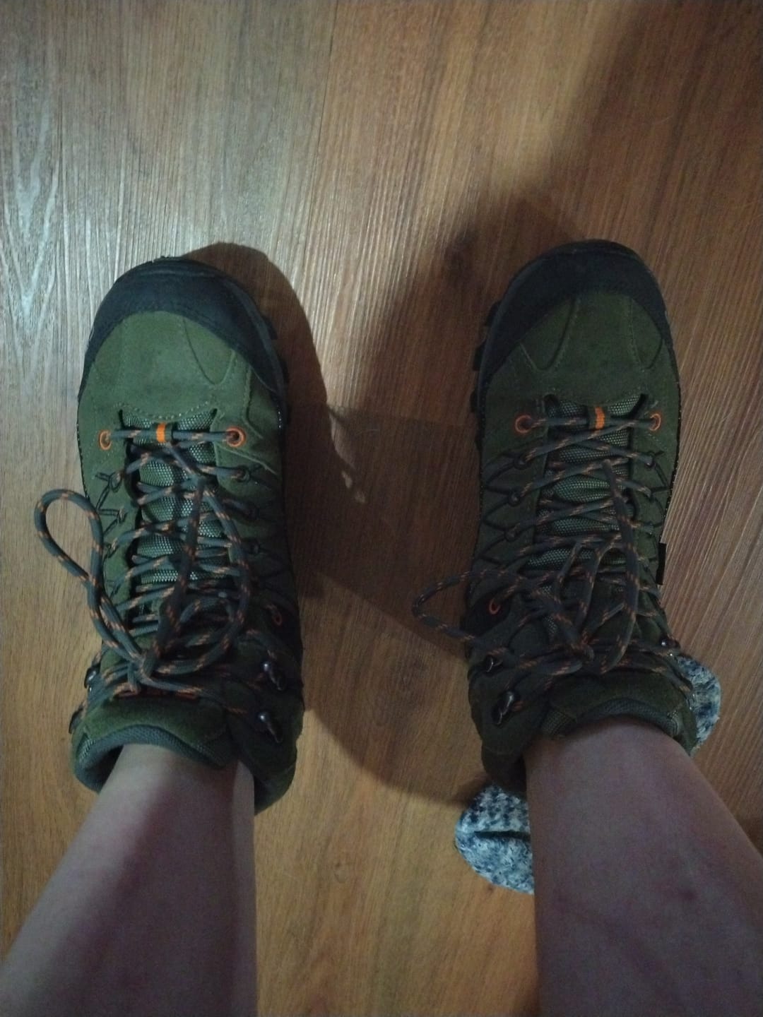 Customer photo review of Zapato Hombre  Rigel Mid
