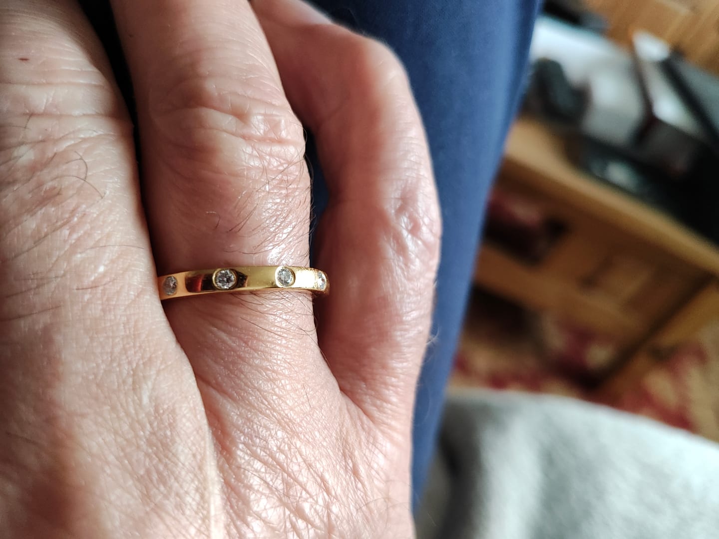 Customer photo review of Versa Lab Grown Diamond Band Ring