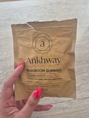 Customer photo review of Mushroom Gummies