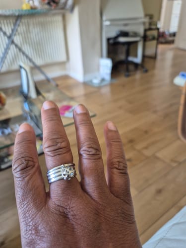 Customer photo review of Lattice Pebble Globe Ring